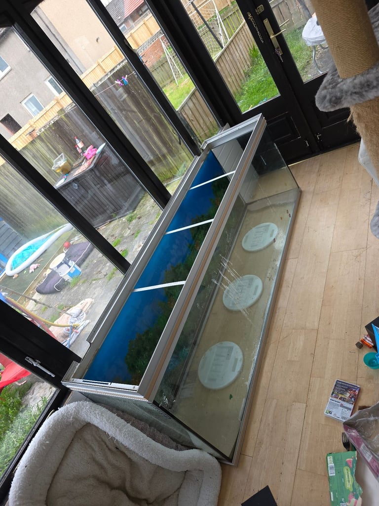 6ft 6 fish tank