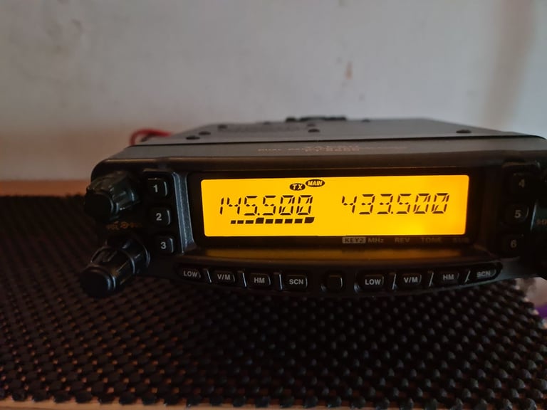 Yaesu ft8800