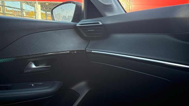 2023 Peugeot 208 1.2 PureTech 100 Allure Premium + 5dr EAT8 HATCHBACK PETROL Automatic