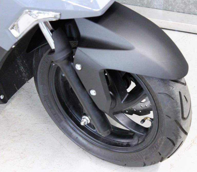2023 23 SINNIS LH 125 T-22 HERO X GREY LEARNER LEGAL SCOOTER 540 MILES TRADESALE