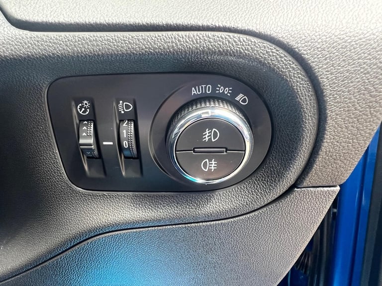 2020 Vauxhall Grandland X 1.2 Turbo SRi Nav Euro 6 (s/s) 5dr HATCHBACK Petrol Manual