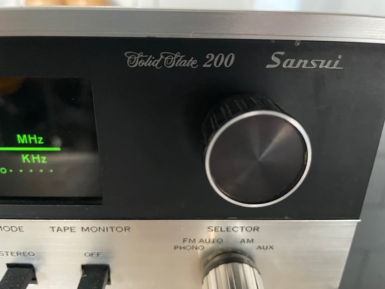 Vintage Sansui solid state 200 receiver