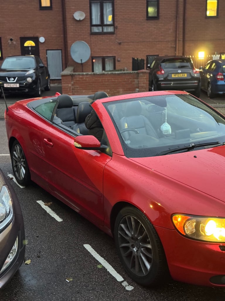 Volvo, C70, Convertible, 2007, Semi-Auto, 2435 (cc), 2 doors