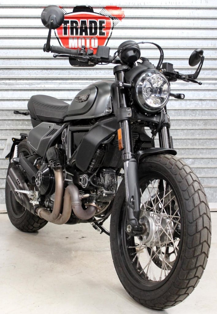 2022 22 DUCATI SCRAMBLER 800 NIGHT SHIFT ABS GREY ONLY 436 miles NEW MOT EURO 5