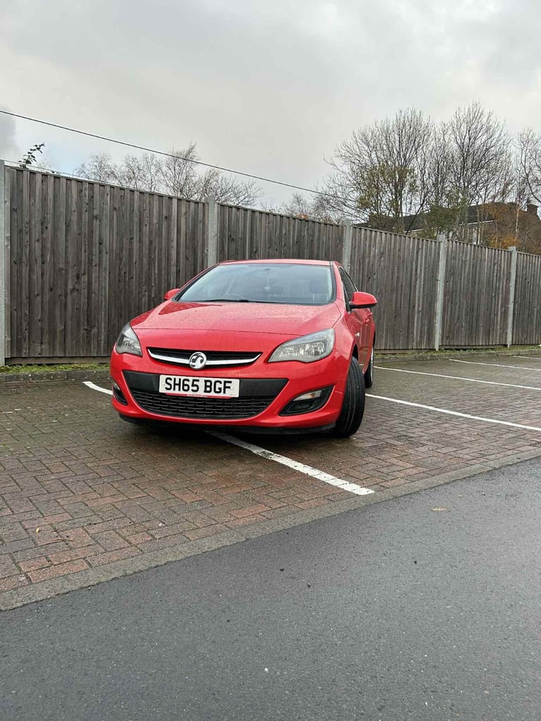 image for 2015 Vauxhall Astra Excite – 12 Mths MOT (expiry Nov 26) Low Mileage, £3,499