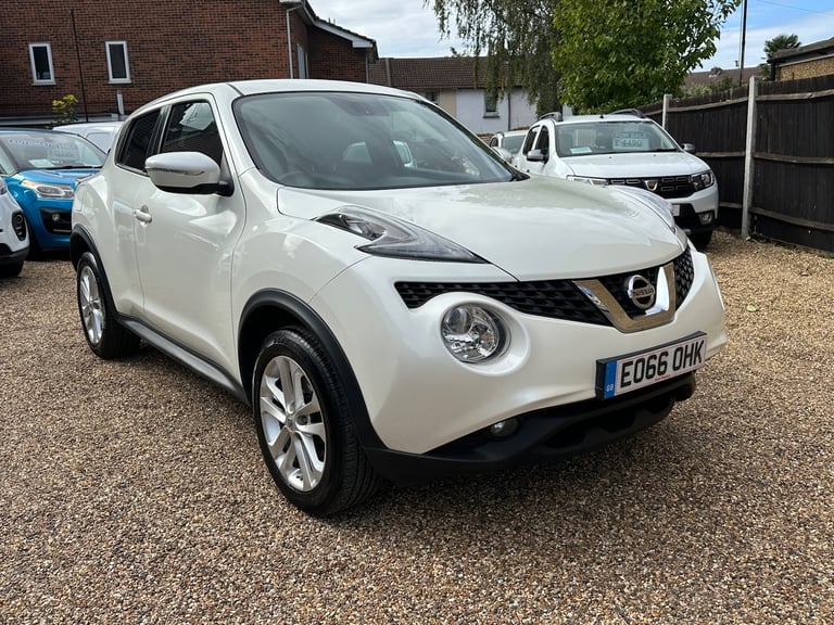 image for 2016 Nissan Juke 1.2 DiG-T N-Connecta 5dr HATCHBACK Petrol Manual
