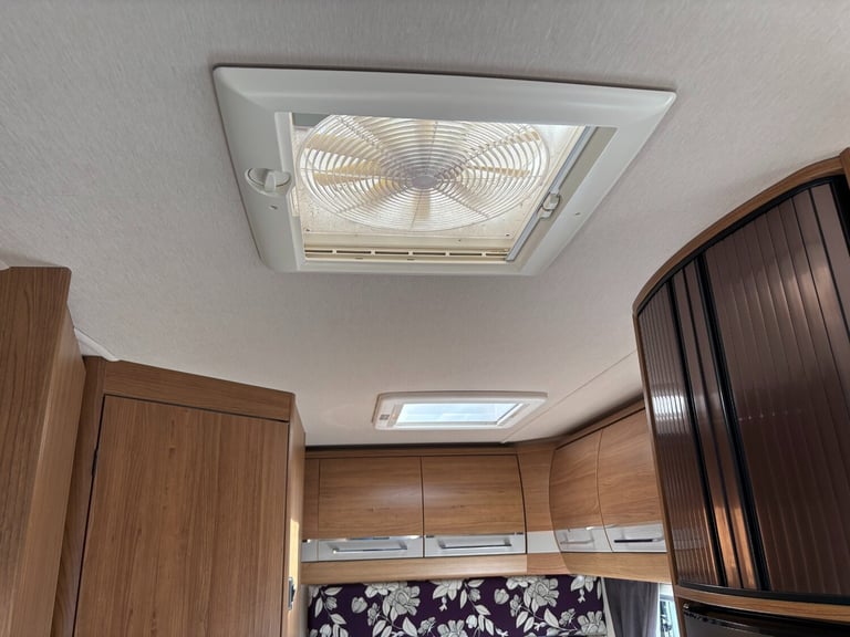 Auto Trail Tracker FB Motorhome. Fiat Ducato 150 BHP