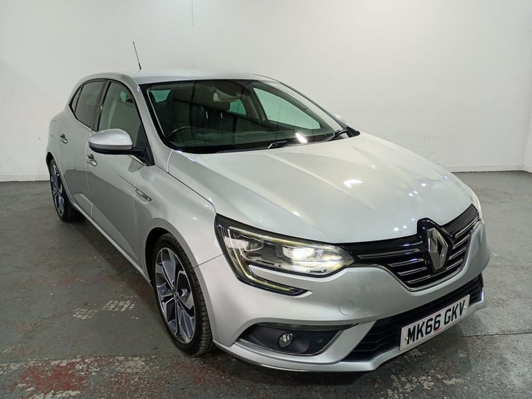 2016 Renault Megane 1.6 dCi Signature Nav Hatchback 5dr Diesel Manual Euro 6 (s/s) (130 ps) Hatch...