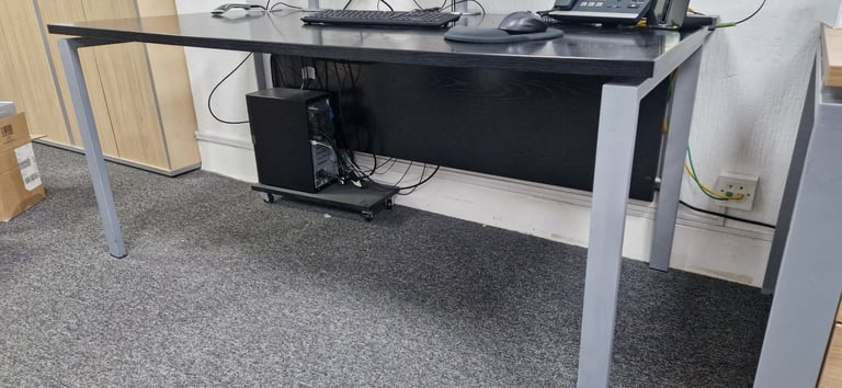 Black Ash Wood Veneer Executive Office Desk