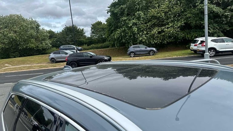 2024 Volvo XC60 2.0 T8 [455] RC PHEV Ultimate Dark 5dr AWD Gtron ESTATE PETROL/ELECTRIC Automatic