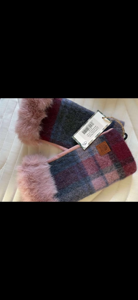 image for Harris tweed gloves 