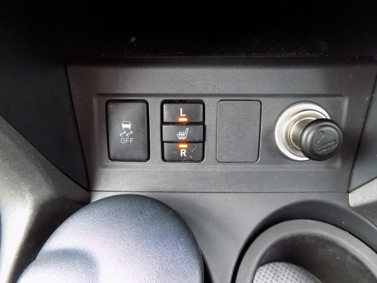2011 Toyota RAV4 2.2 D-4D XT-R 5dr ESTATE Diesel Manual