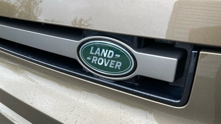 2024 Land Rover Defender 3.0 D250 X-Dynamic HSE 90 3dr Auto Diesel Estate Estate Diesel Automatic