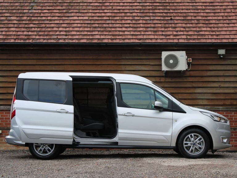 2022 Ford Tourneo Connect 1.5 TDCI Grand Tourneo Connect Titanium 7 SEATER MPV Unlisted Diesel Ma...
