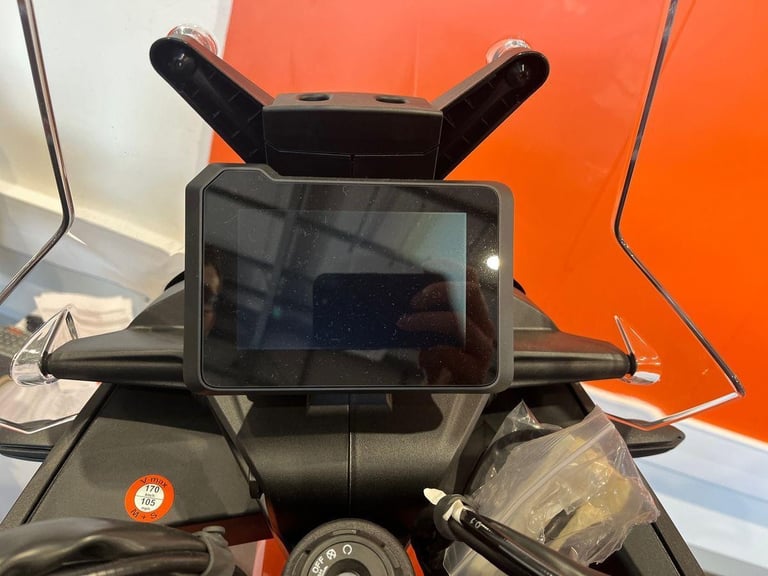 2025 KTM Street 890 ADVENTURE R orange 6 Speed