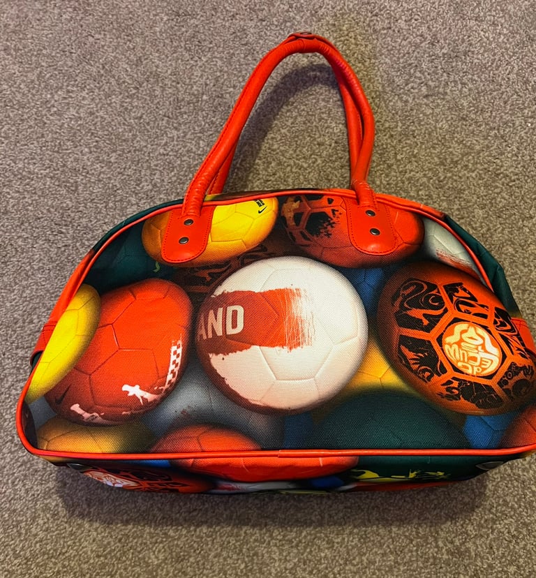 Vintage Nike Heritage ‘76 Print Gym Football Holdall Bag
