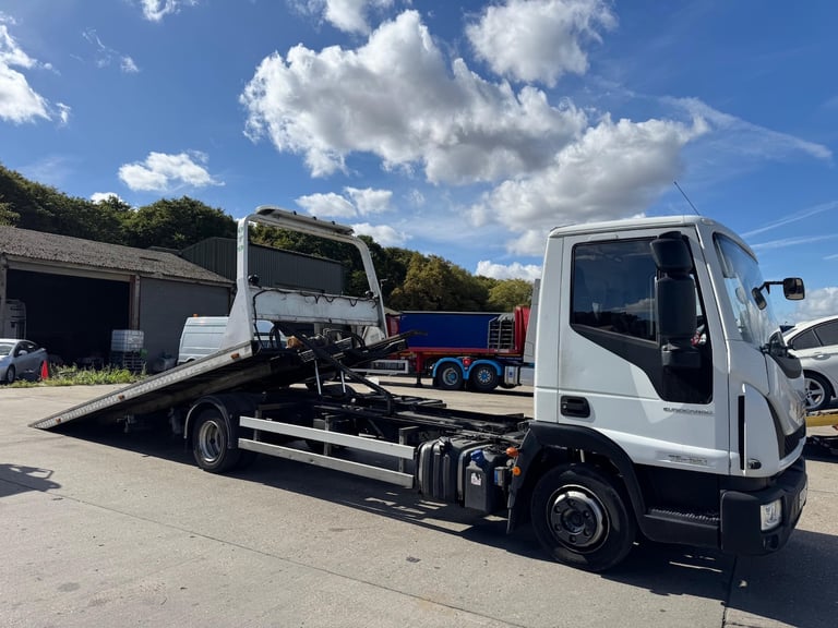2017 Iveco Eurocargo 75E16S S-A Automatic Recovery truck tilt and slide  NA Diesel Automatic