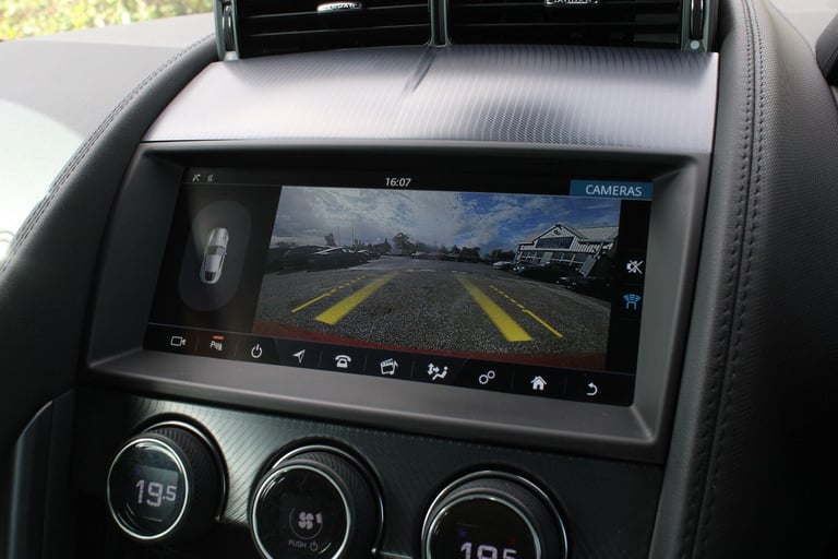  Jaguar F-Type 3.0 V6 R-Dynamic Auto Euro 6 (s/s) 2dr Petrol Automatic