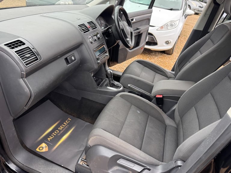 2010 Volkswagen Touran 2.0 TDI SE DSG Euro 5 5dr MPV Diesel Automatic