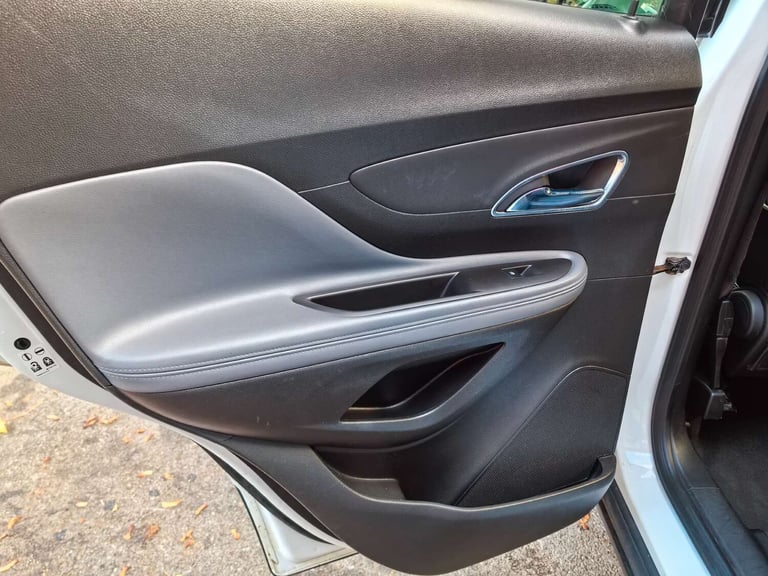 2015 Vauxhall Mokka 1.4 Mokka SE T Auto 5dr SUV Petrol Automatic