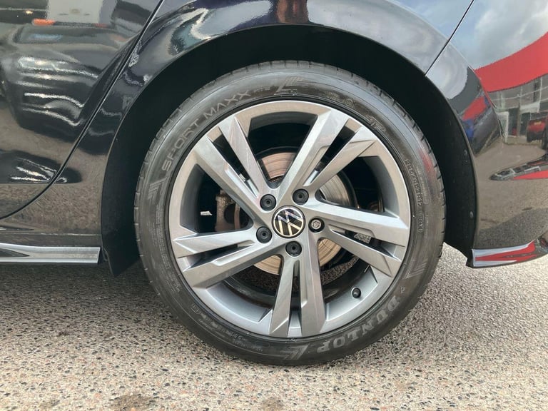 2022 Volkswagen Golf 1.5 eTSI 150 R-Line 5dr DSG HATCHBACK Petrol/Electric Hybrid Automatic