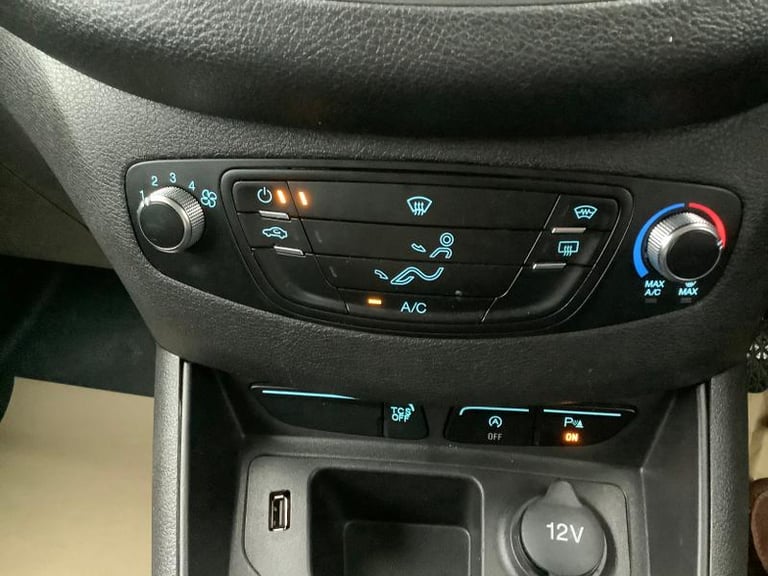 2020 Ford Transit Courier 1.5 TDCi Trend Van [6 Speed] PANEL VAN DIESEL Manual