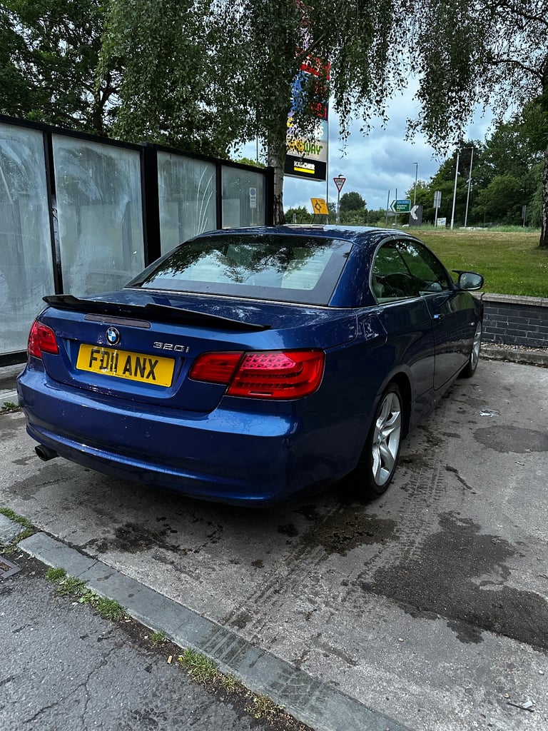 BMW 320i Convertible LCI Automatic  
