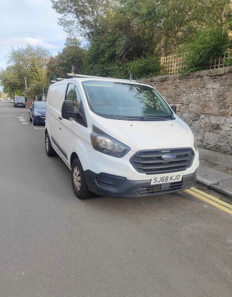 image for Ford, TRANSIT CUSTOM, Panel Van, 2018, Manual, 1996 (cc)