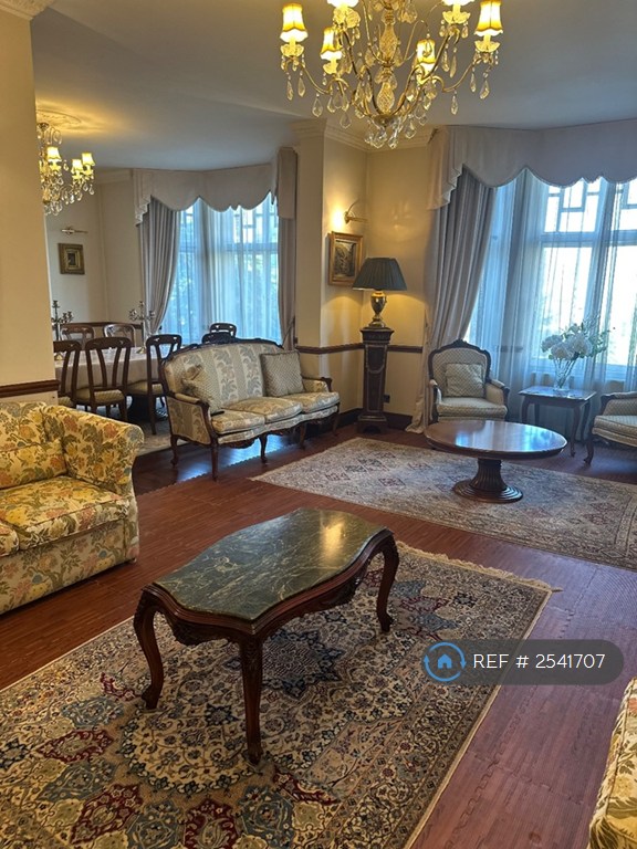 image for 3 bedroom flat in Bickenhall Street, London, W1U (3 bed) (#2541707)
