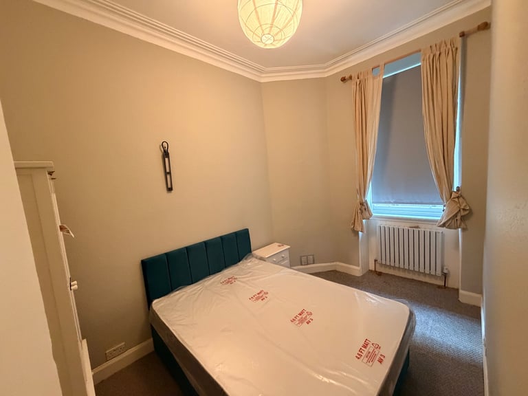 3 double room to rent EH7 4EB £800 pm
