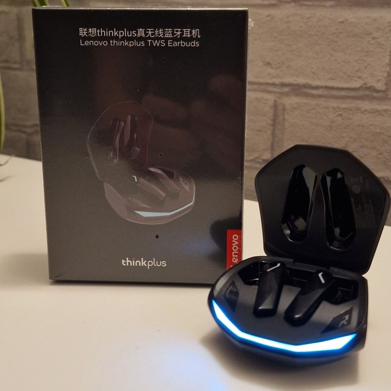 Brand New Lenovo Earbuds