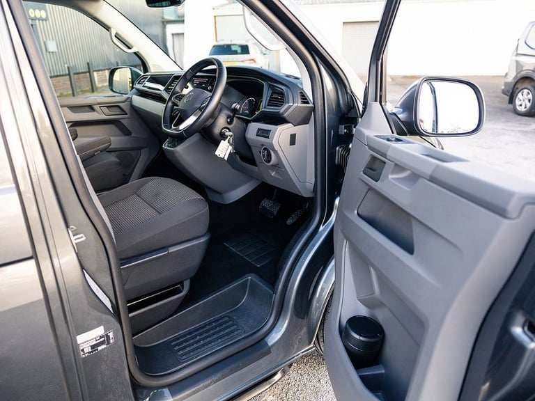 2024 Volkswagen Transporter 2.0 TDI 150 Highline Kombi Van DSG WINDOW VAN DIESEL Automatic