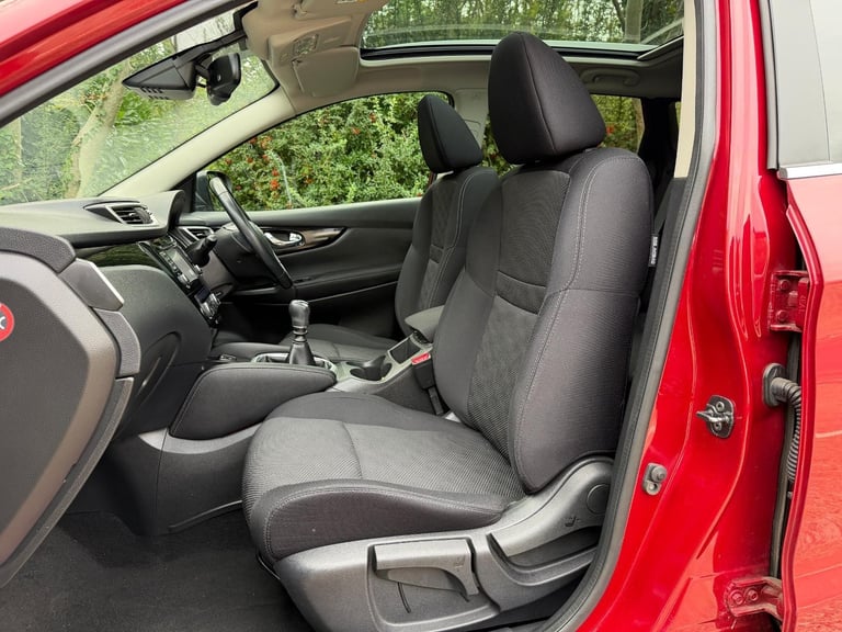 Nissan Qashqai 1.5 dCi N-Connecta Euro 6 5dr DIESEL MANUAL 2017/17