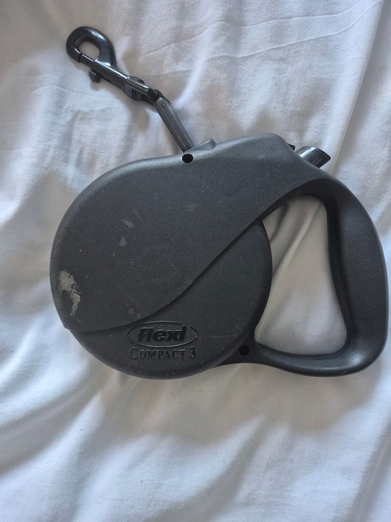 2 dog leads for larger dog 