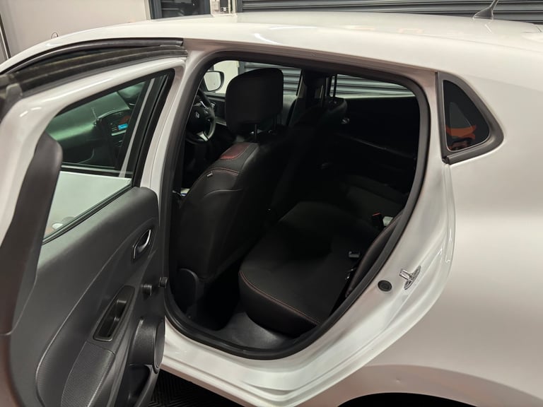 2016 Renault Clio 1.2 16V Play 5dr HATCHBACK Petrol Manual