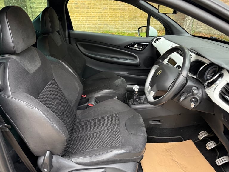 2015 Citroen DS3 1.2 PureTech DSign Ice 3dr HATCHBACK Petrol Manual
