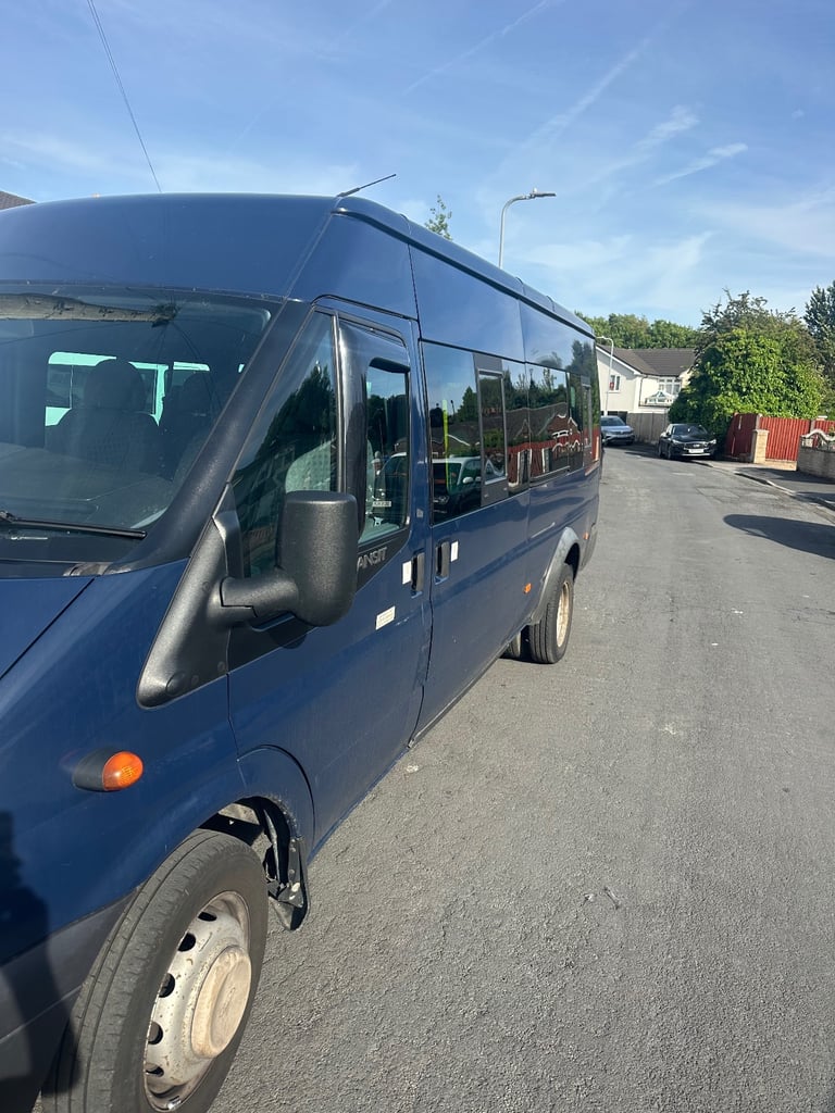 image for 17 seater minibus 