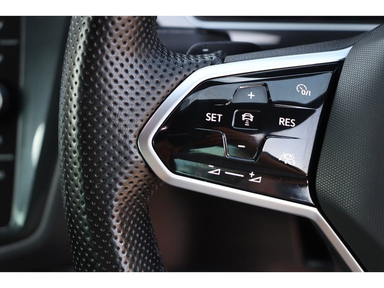 2021 Volkswagen Tiguan TSI R-Line SUV Petrol Automatic