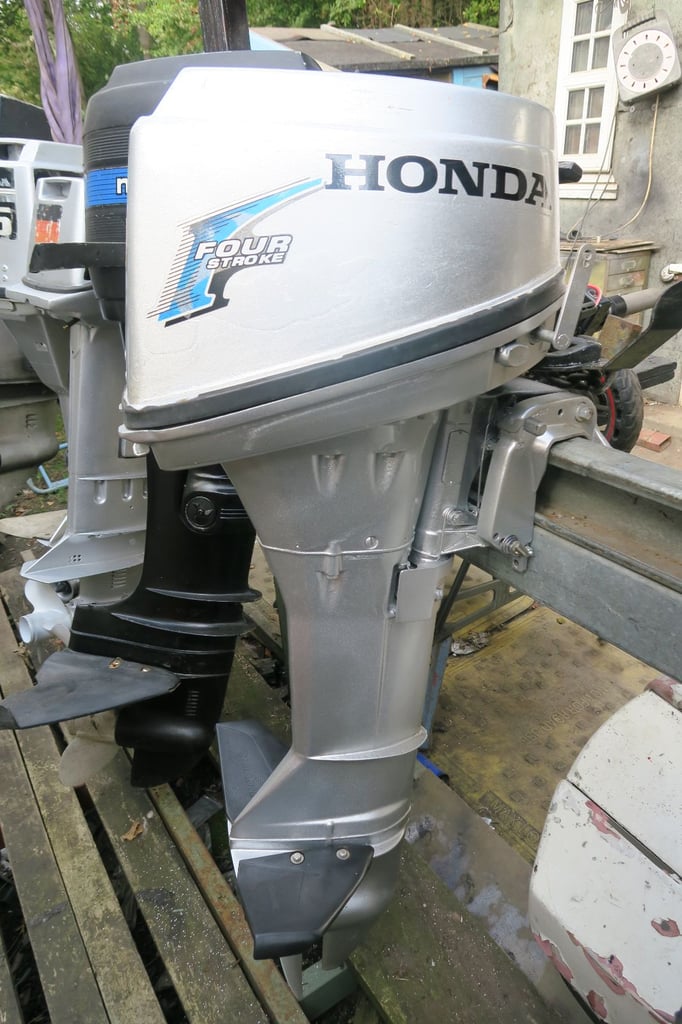 image for HONDA 10HP  4 STROKE LONG SHAFT WITH REMOTES 