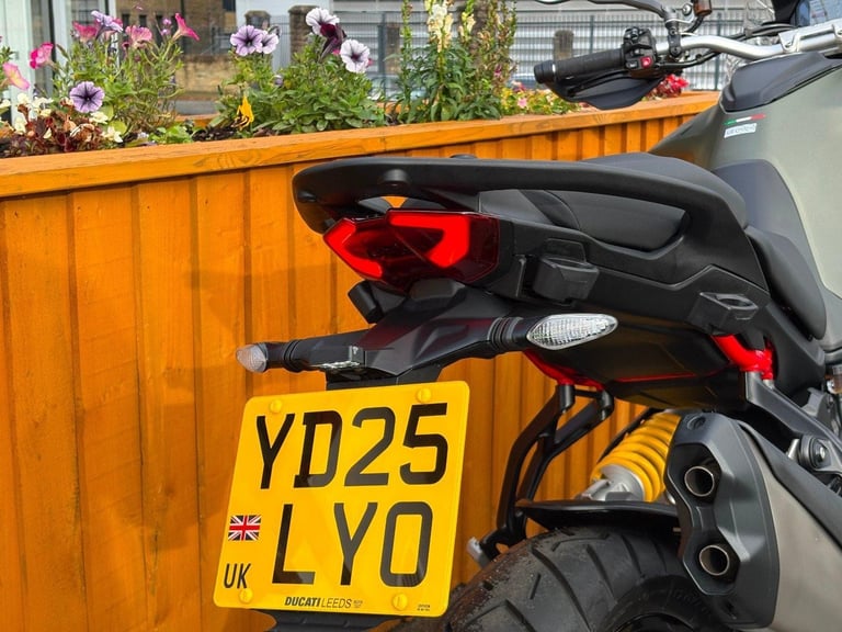 DUCATI MULTISTRADA V2 S
