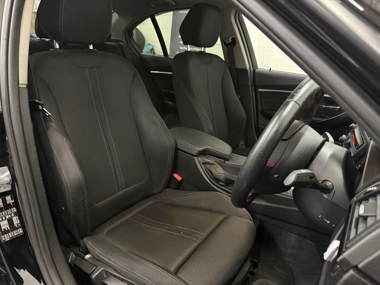 2018 68 BMW 318i 1.5 SPORT PETROL AUTOMATIC 134BHP BLACK EURO 6