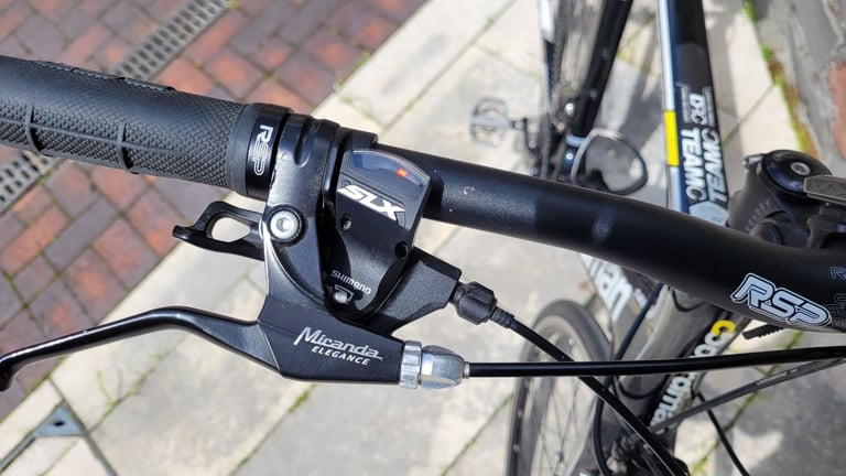 Boardman Road Team Carbon Road Bike