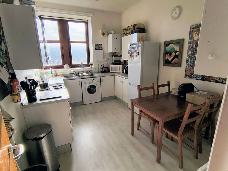 Well Presented 2 Bedroom Flat in Quiet Ruchill Area