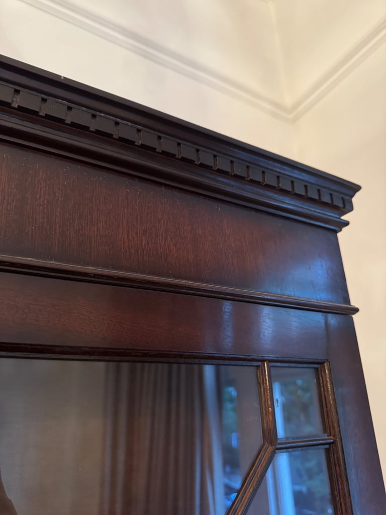 Large Vintage Sideboard Display Cabinet - Mahogany