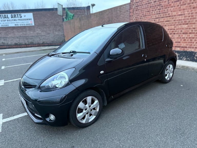 2013 Toyota AYGO 1.0 VVT-i Fire 5dr [AC] HATCHBACK PETROL Manual