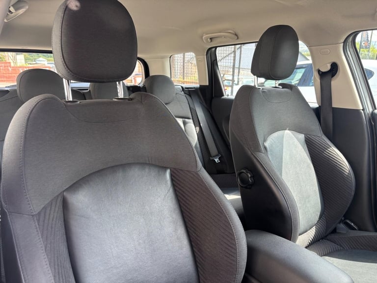 MINI CLUBMAN 2.0 Clubman Cooper D 2016