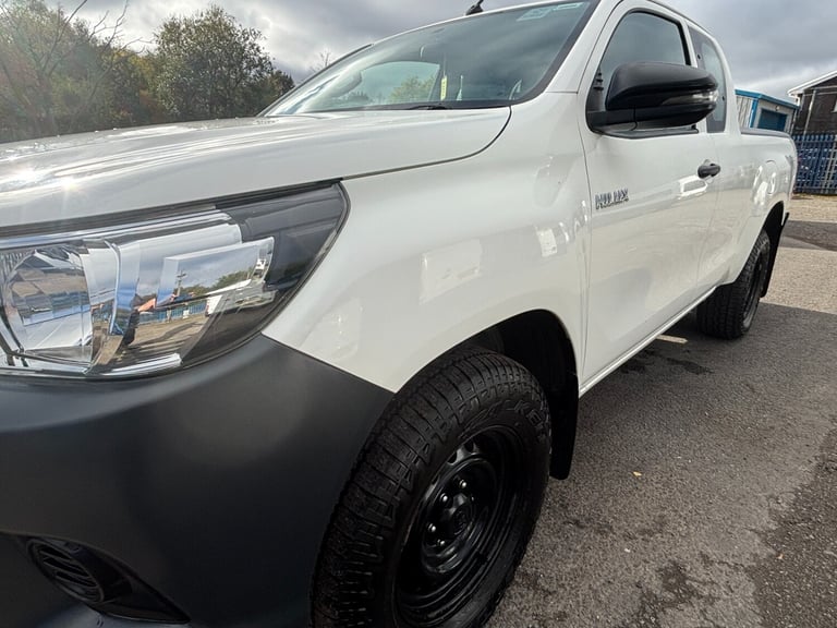 2020 Toyota Hilux 150 PS AWD Active Extra Cab Pick Up 2.4 D-4D  PICK UP Diesel Manual