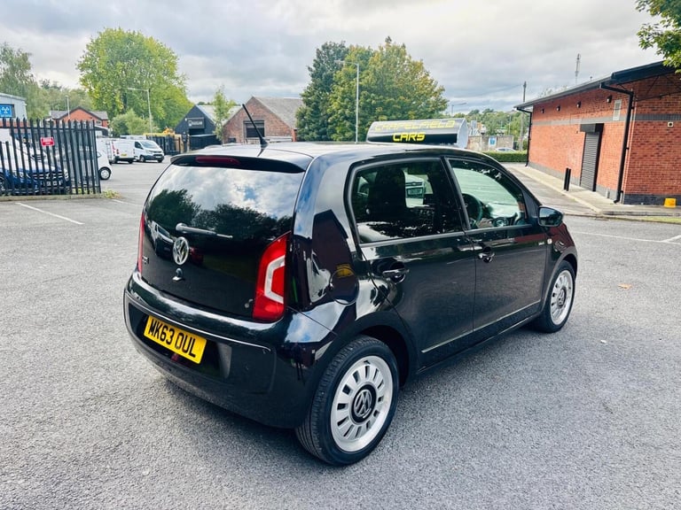 VOLKSWAGEN UP 1.0 High up! 2013