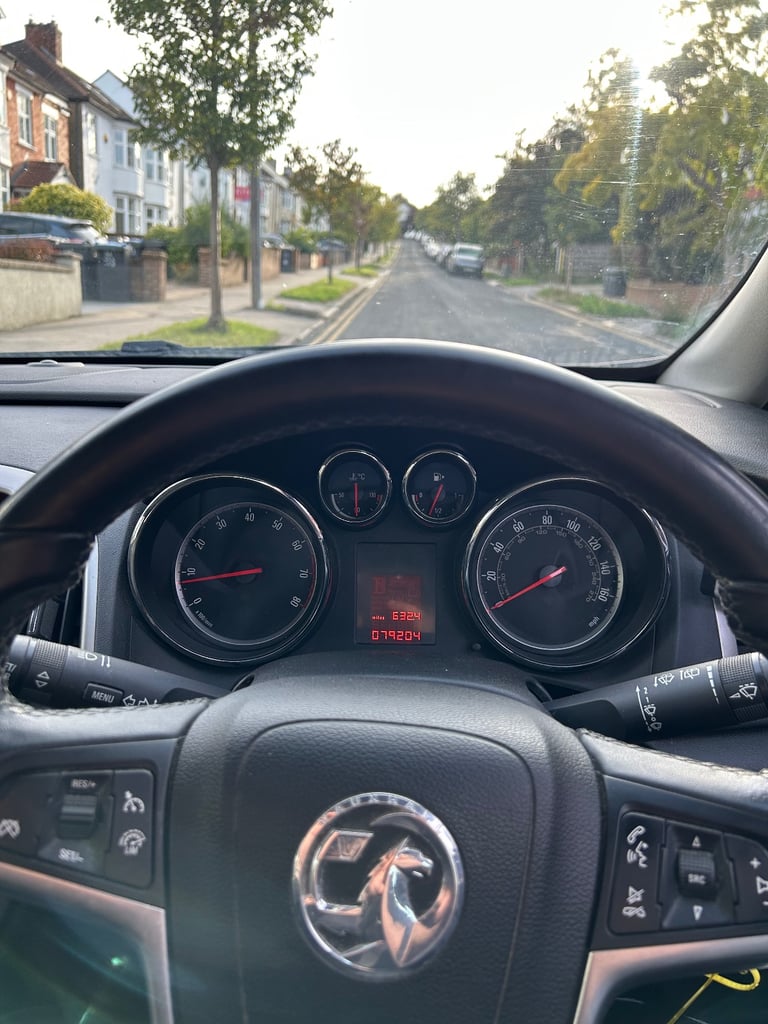 Vauxhall, ASTRA, Hatchback, 2014, Manual, 1398 (cc), 5 doors