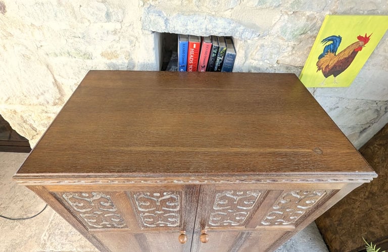 Limed Oak Linen Cabinet Gentlemans Wardrobe - Heathland Furniture